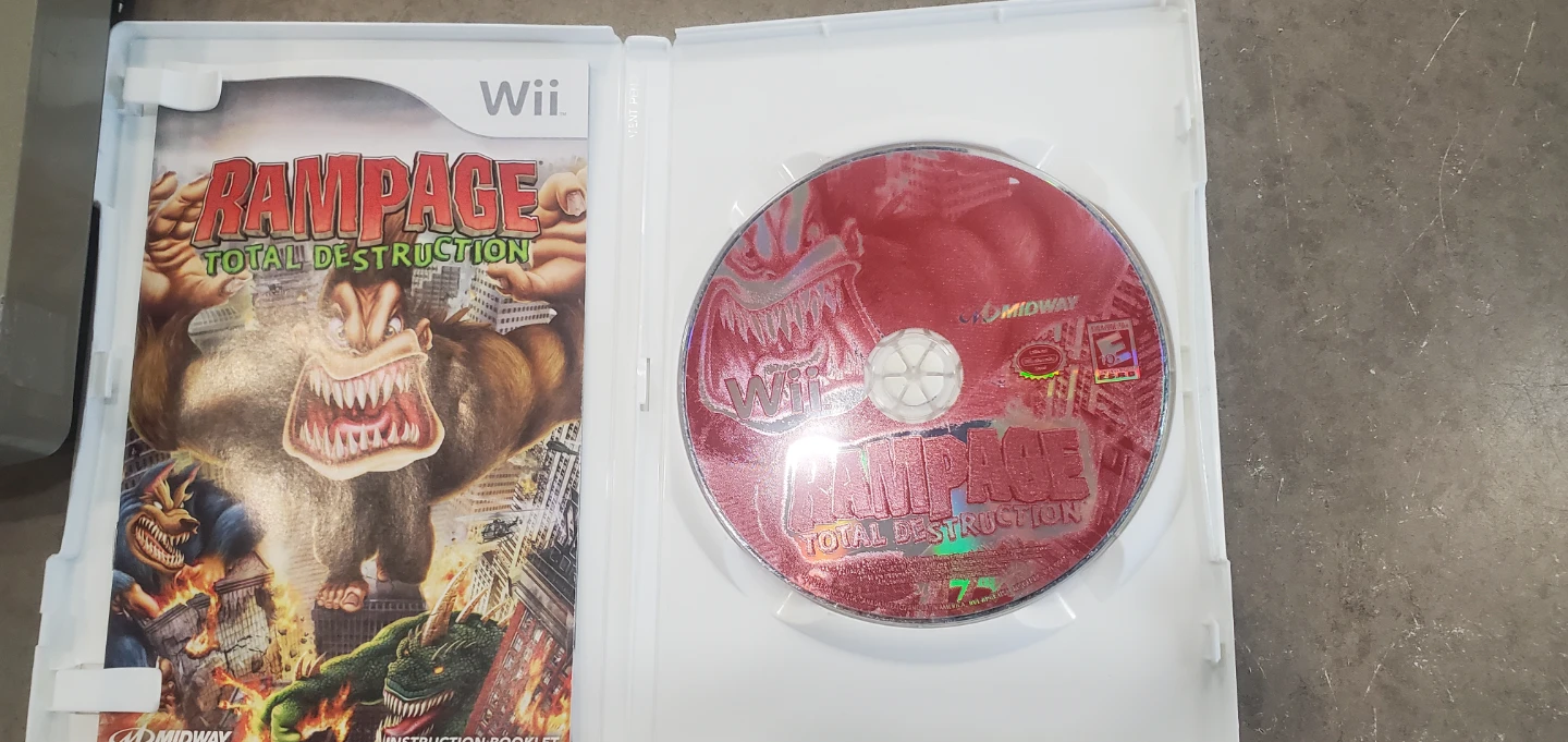 Rampage: Total Destruction for Wii - photo 3