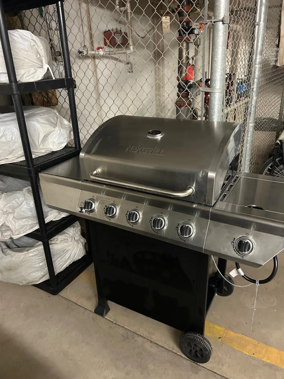 Nexgrill 5-Burner Gas BBQ with Side Burner - photo 2