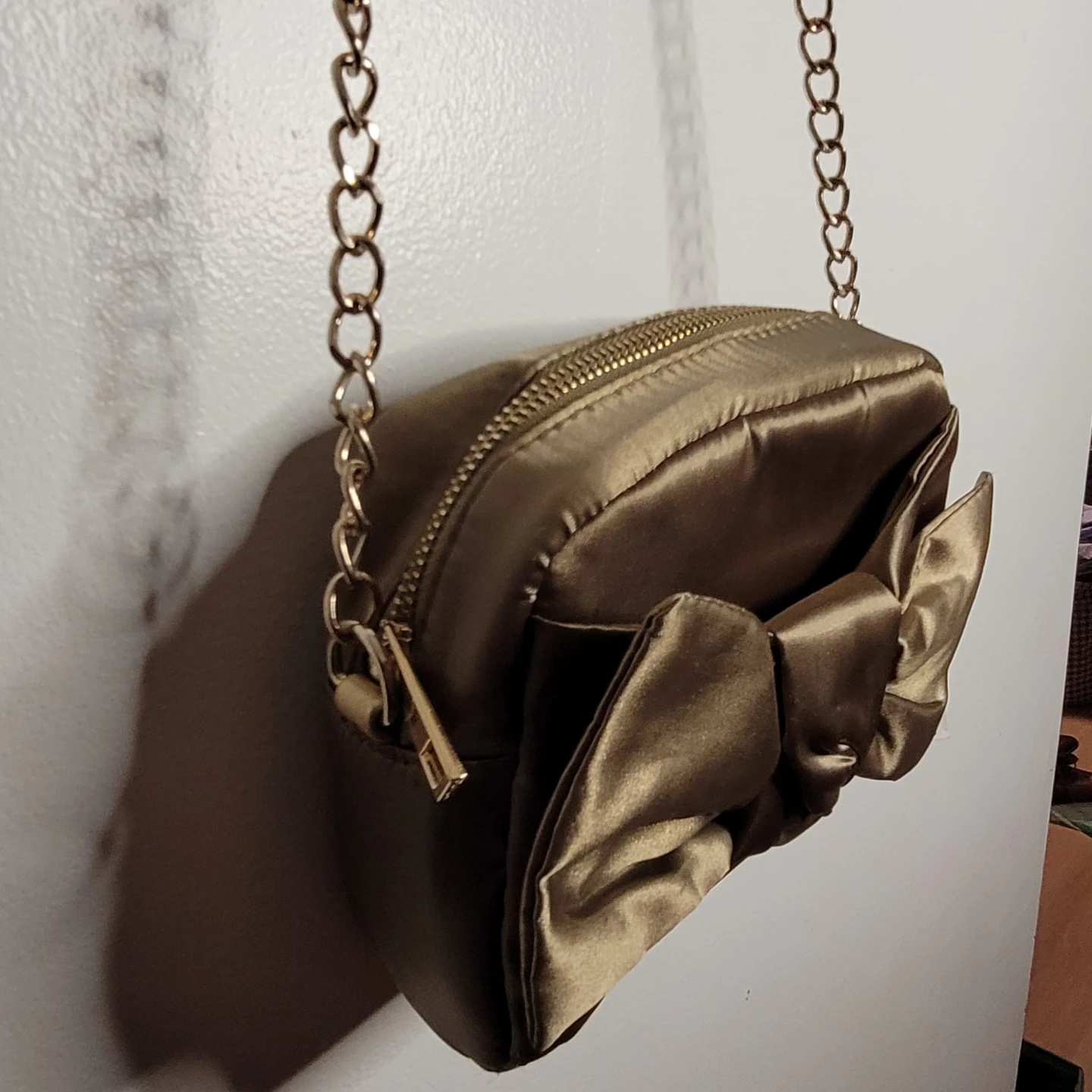 Design Lab Gold Satin Crossbody Bag - photo 3