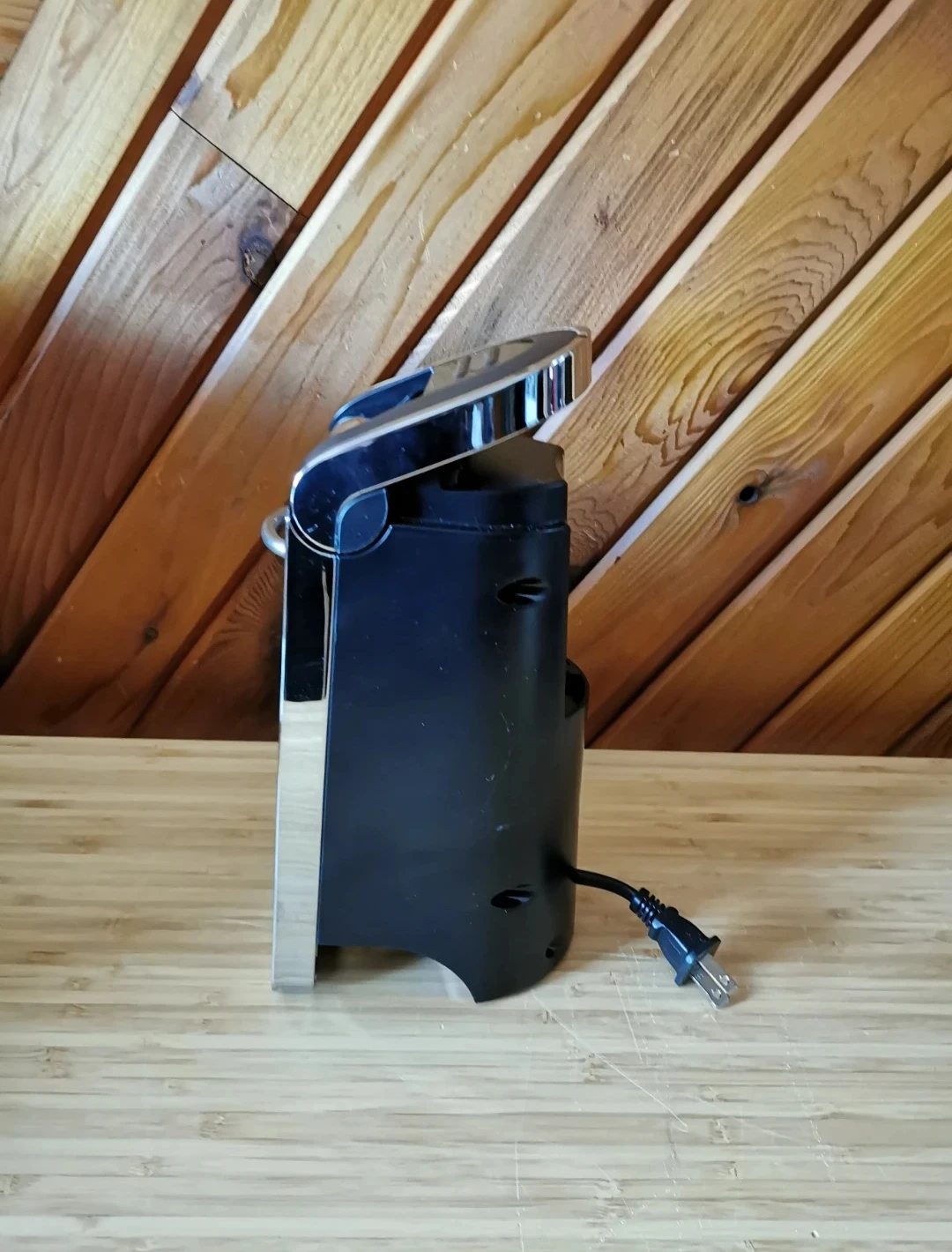 Hamilton Beach Smooth Touch Electric Can Opener - photo 3
