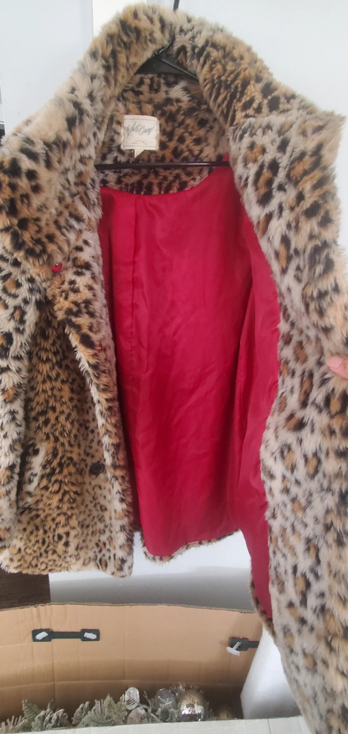White Crow Faux Fur Leopard Print Coat - photo 2