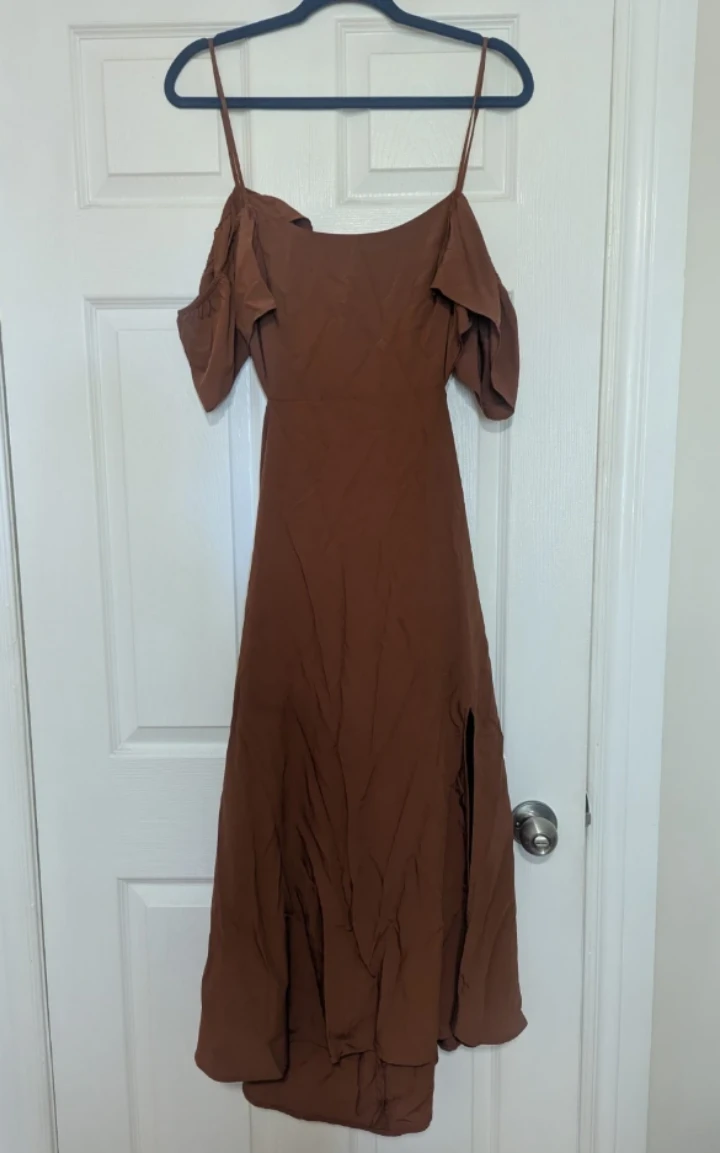 Light Rust/Brown Cold-Shoulder Midi Dress