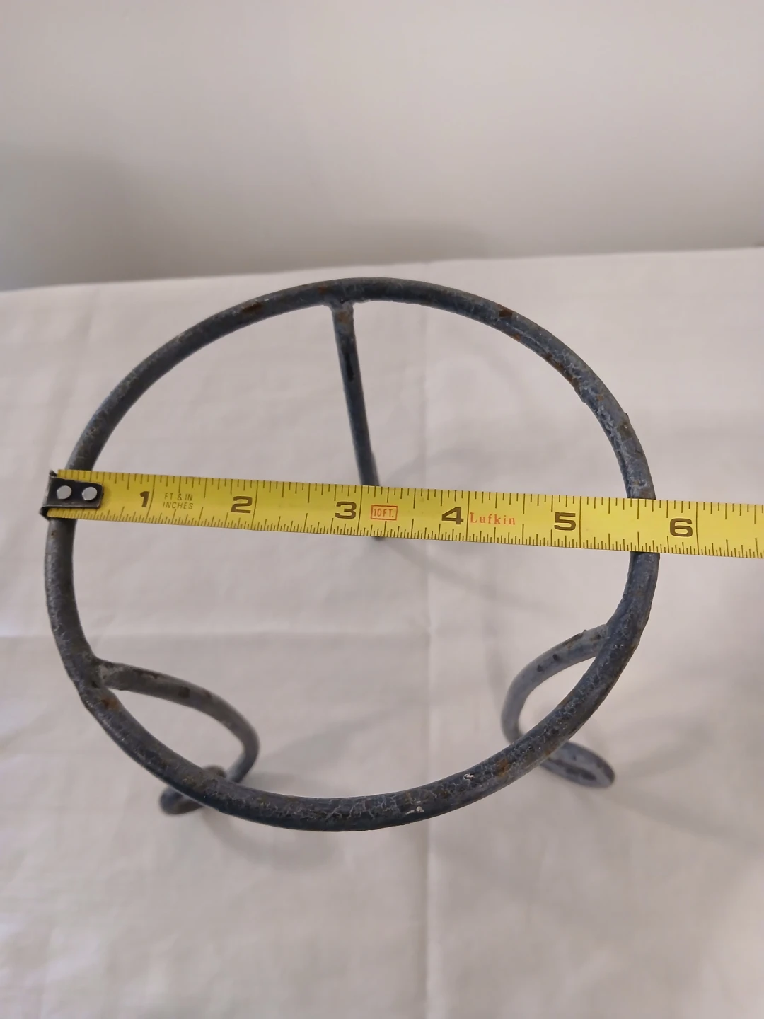 Metal Decorative Pot Stand and Pot. Both $15  firm. - photo 3