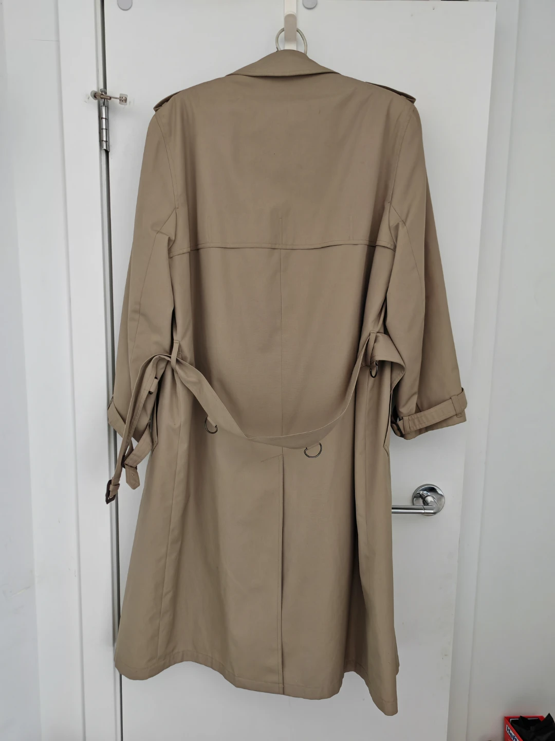 Authentic London Fog Maincoat – Size 38R – Excellent Condition - photo 2