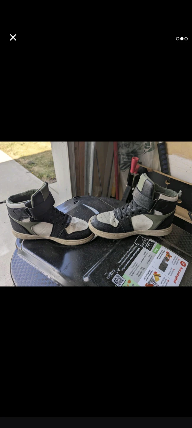 Kids High-Top Sneakers Size 3 - photo 3