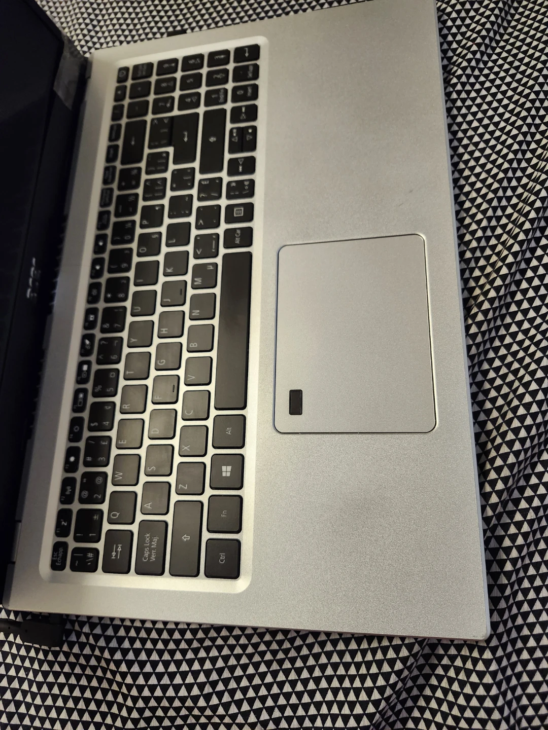 Acer Aspire A515-56T Laptop - photo 2