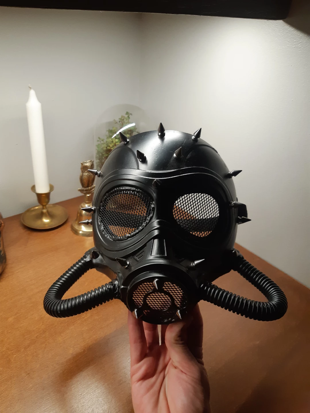 studded steampunk submarine-style halloween gas mask - photo 2