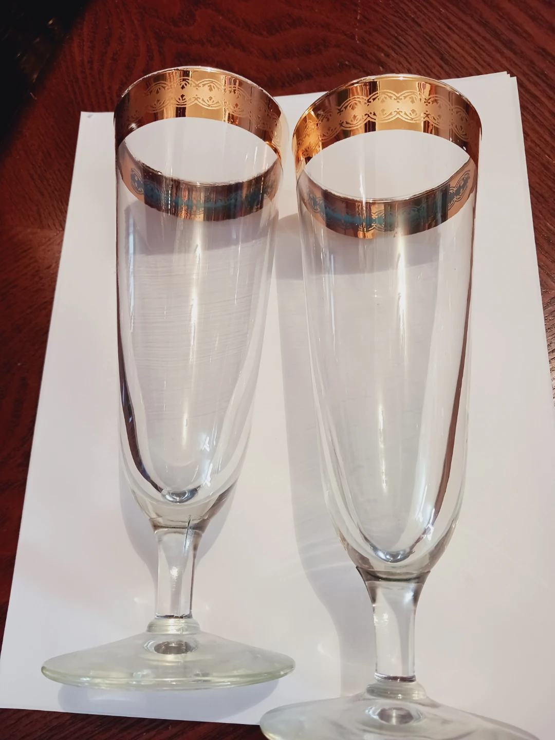 Set of 2 × 22K Gold-Rimmed Wine Glasses - photo 2