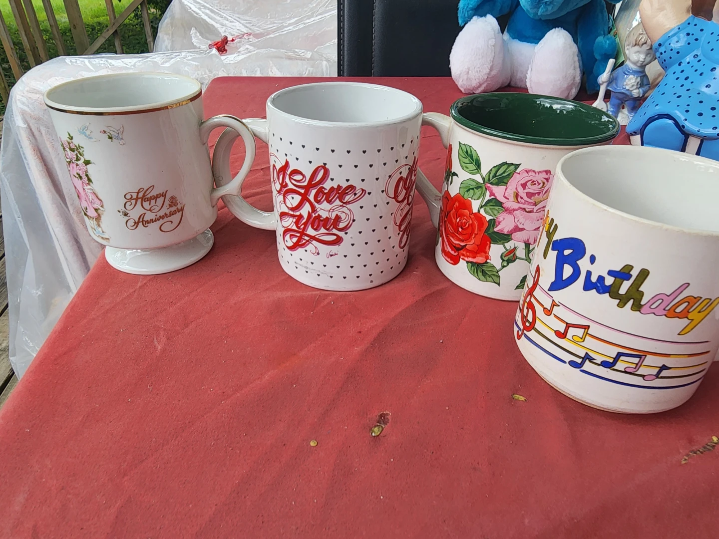 Set of 4 Decorative Mugs