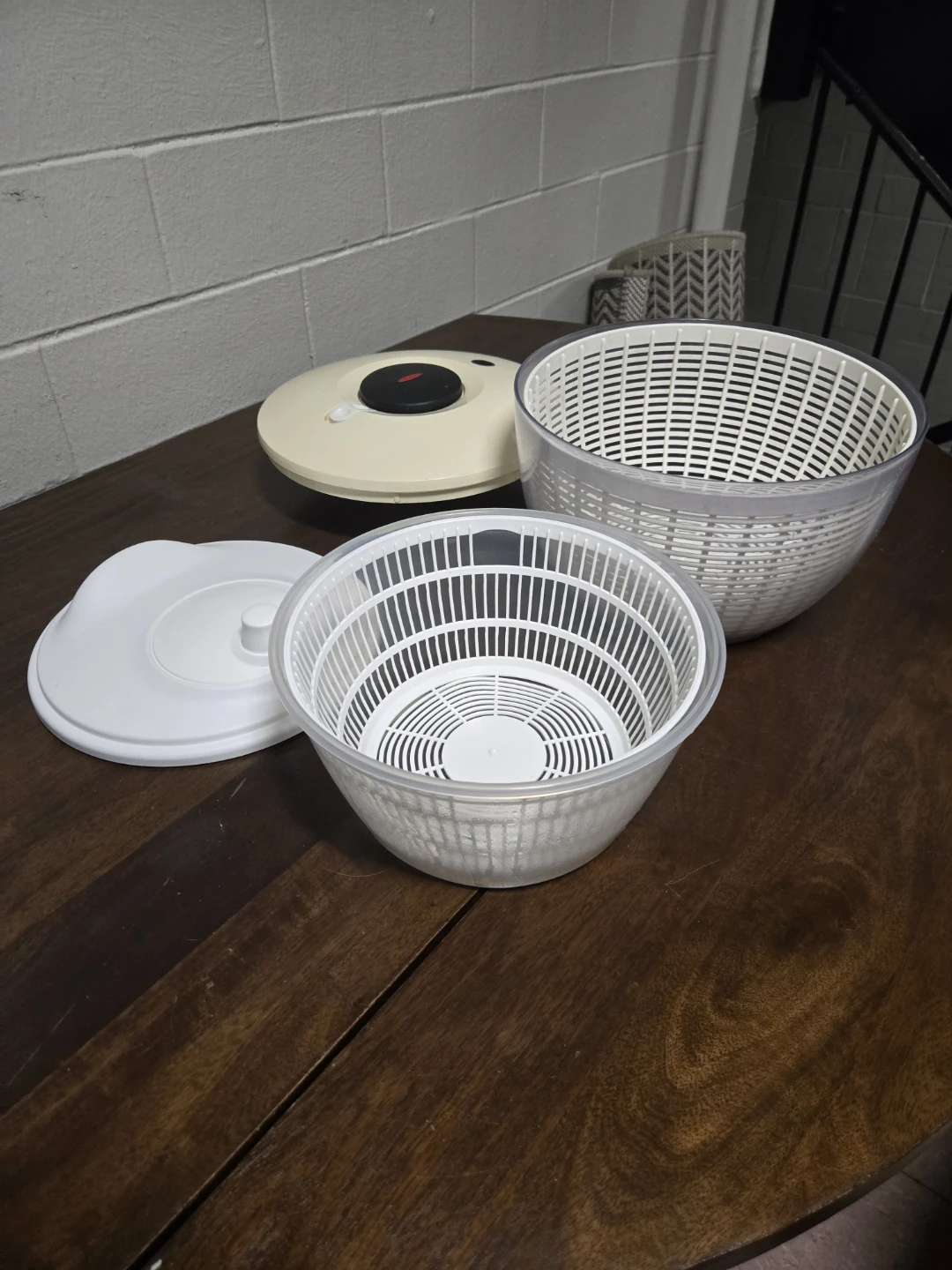 2Pc OXO Good Grips Salad Spinner Set - photo 3