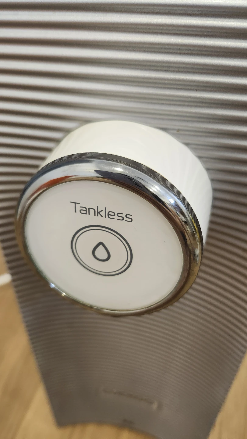 Cuckoo Tankless Water Purifier - photo 5