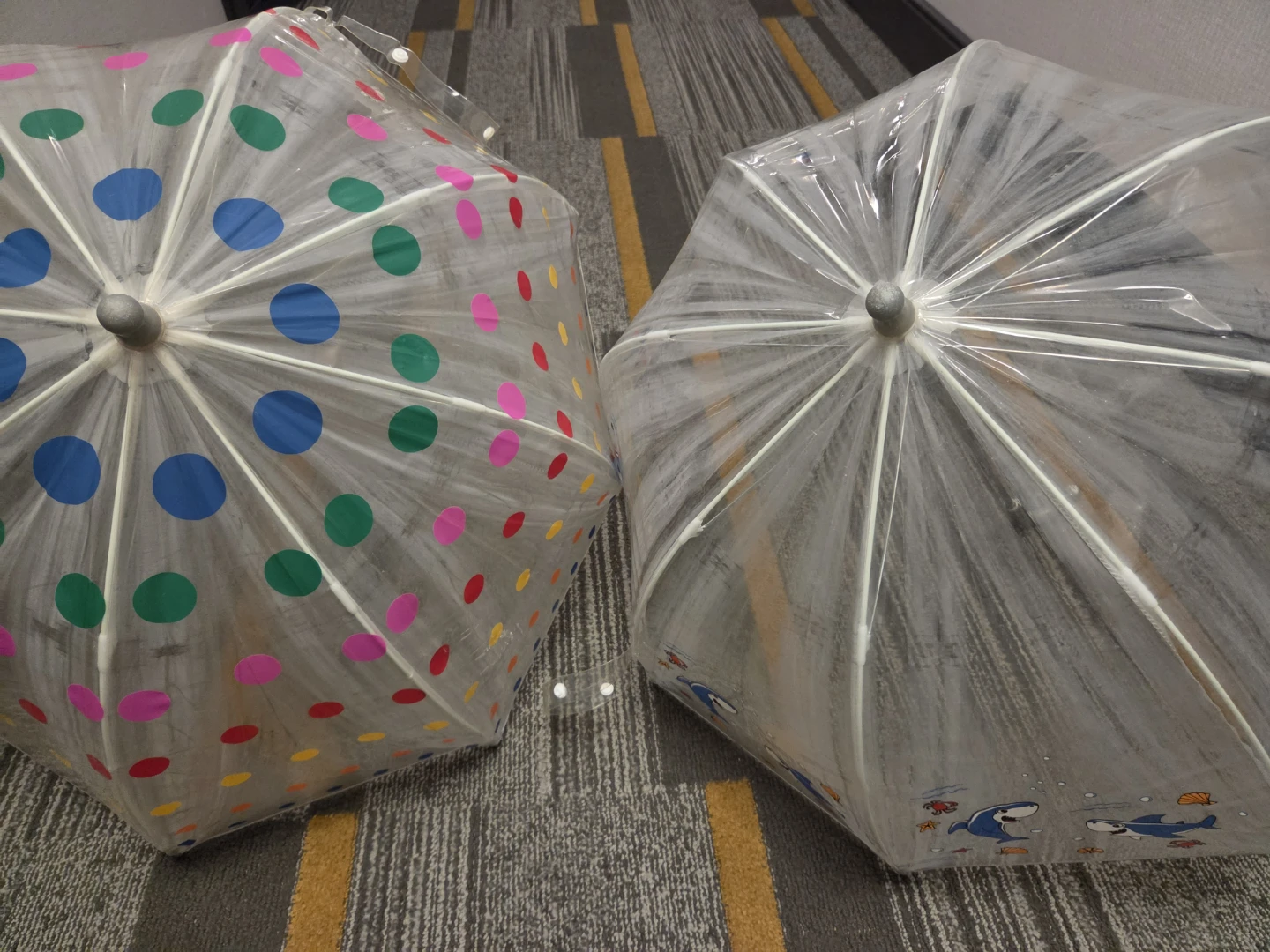 🏈Two Kids Translucent Totes Bubble Umbrellas - photo 4