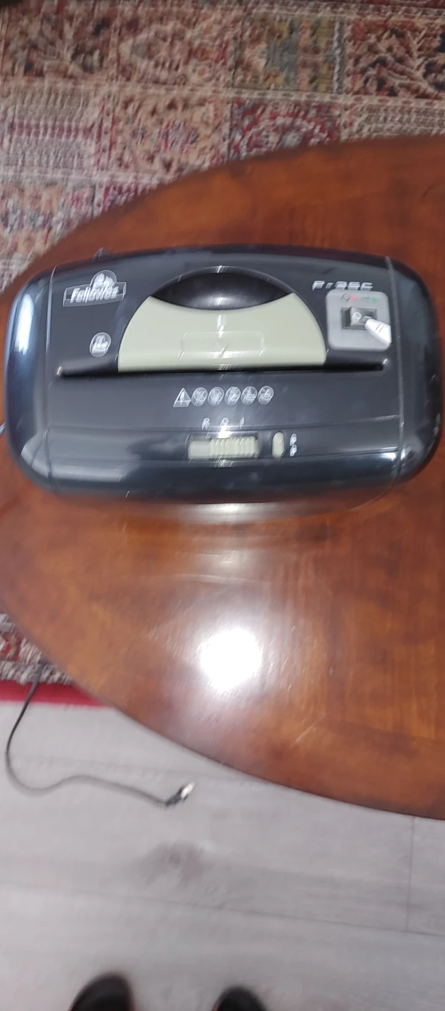 Fellowes P-35C Paper Shredder