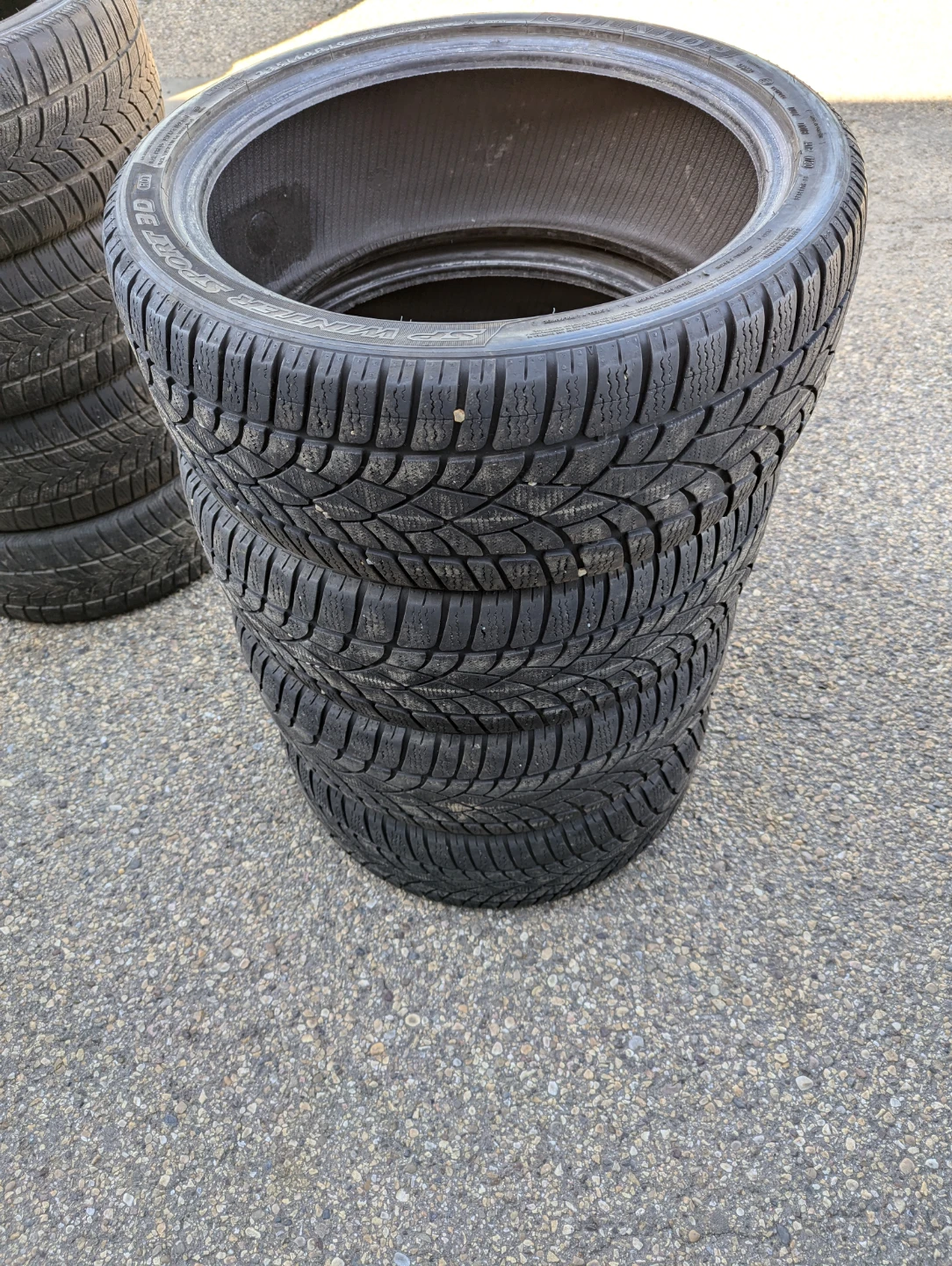 235/40R19 Dunlop SP Winter Sport 3D Tires