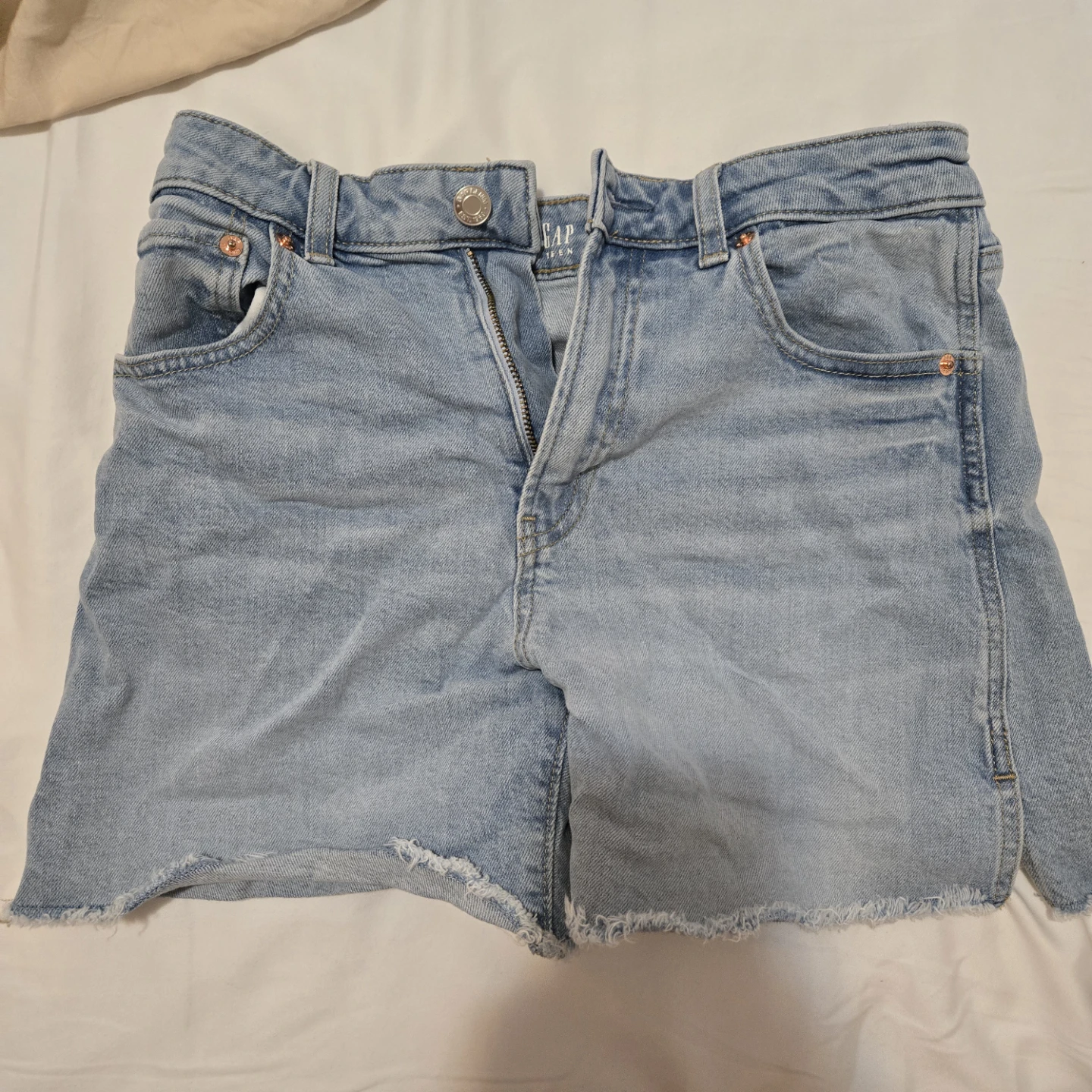 Denim Jean shorts - Gap and BCBG - photo 4