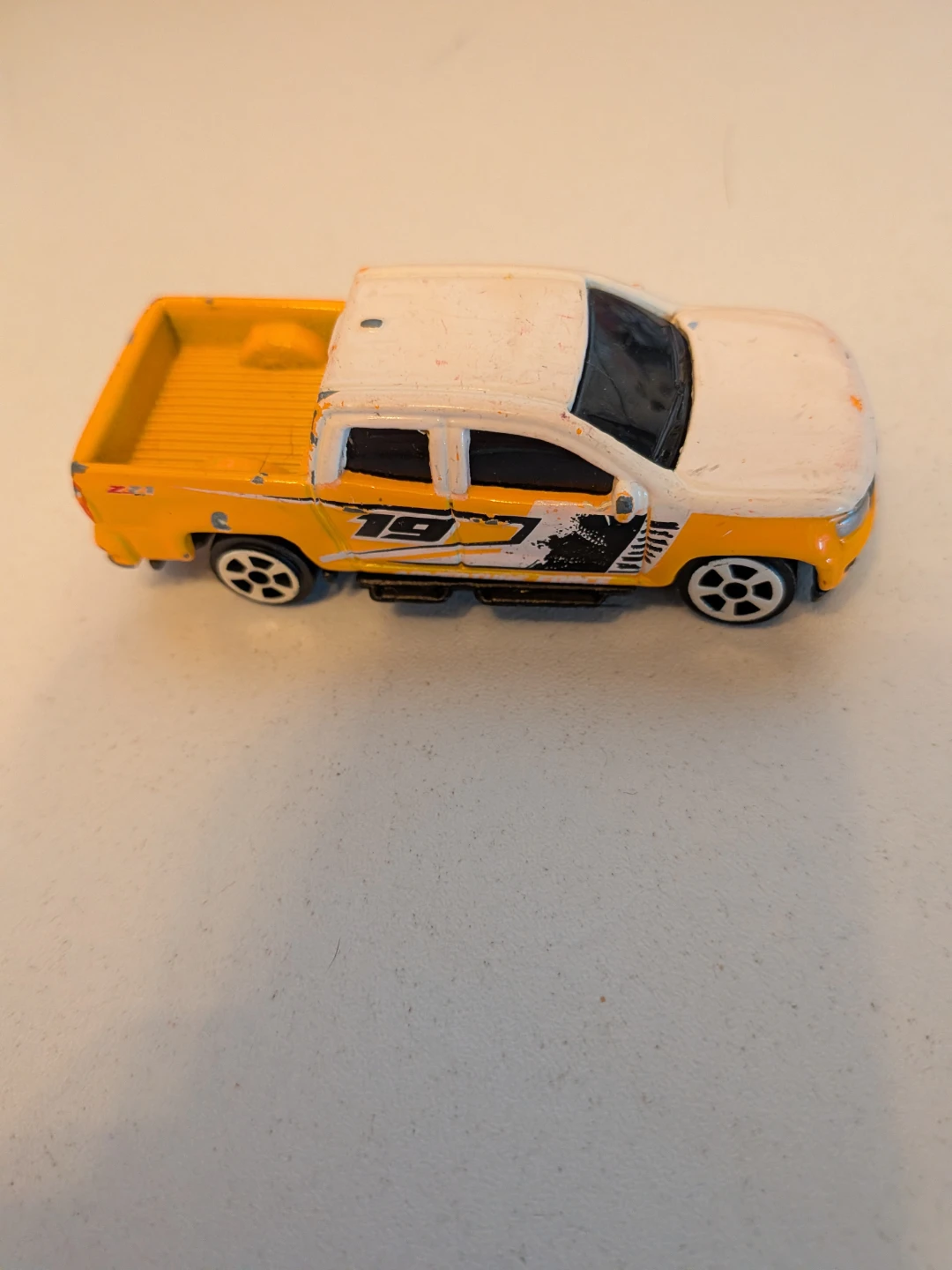 Hot Wheels Z71 Chevrolet Truck - photo 3