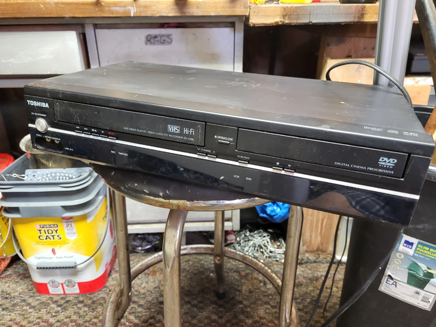 Toshiba SD-V398 DVD Player and VCR