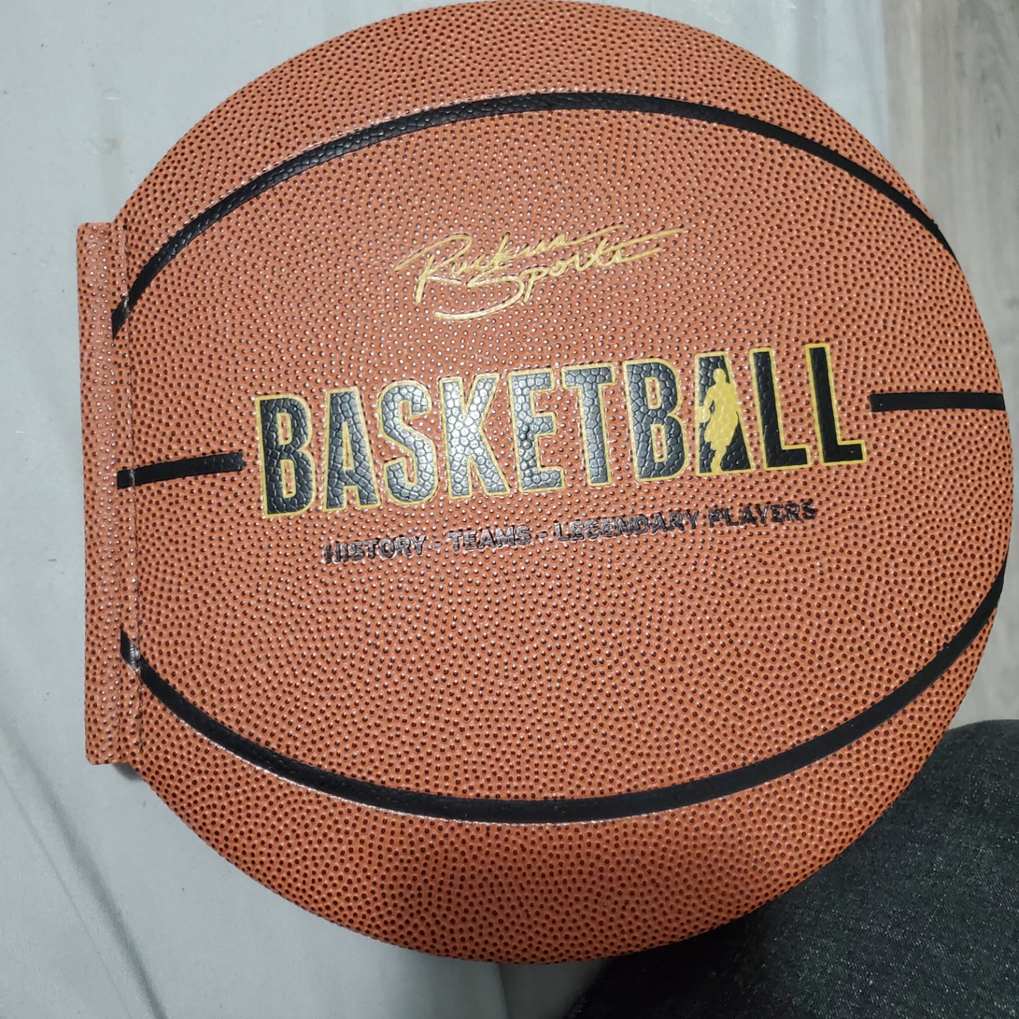 Basketball: History, Teams, Legendary Players Book