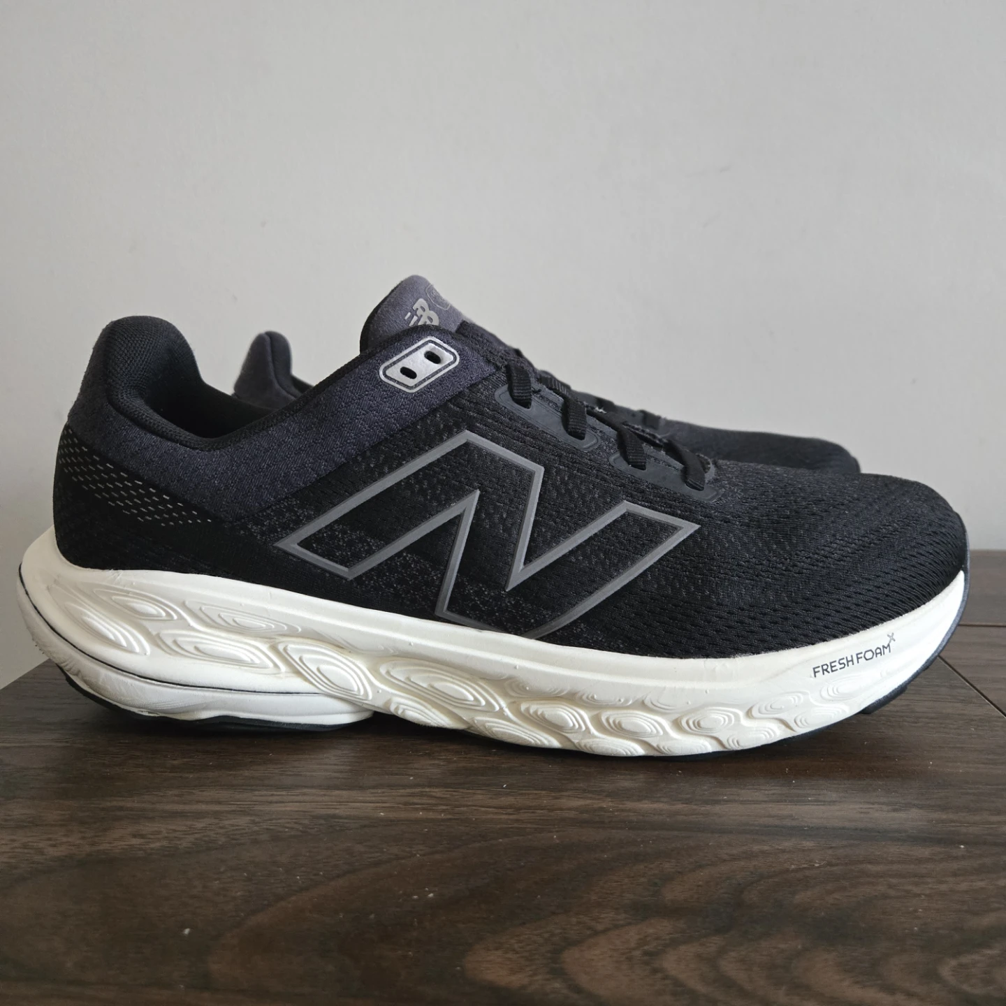 New Balance Fresh Foam X 860v14 Shoes Mens 11 4E WIDE Black 🏈
