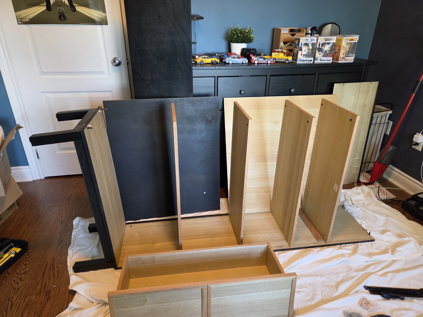 Bouclair defective cabinet FOR PARTS ONLY - photo 3