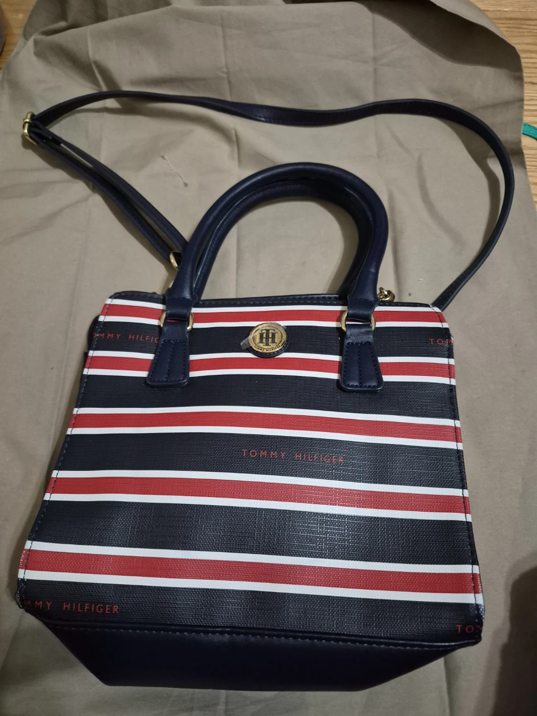 Tommy Hilfiger tote bag with classic  red and white