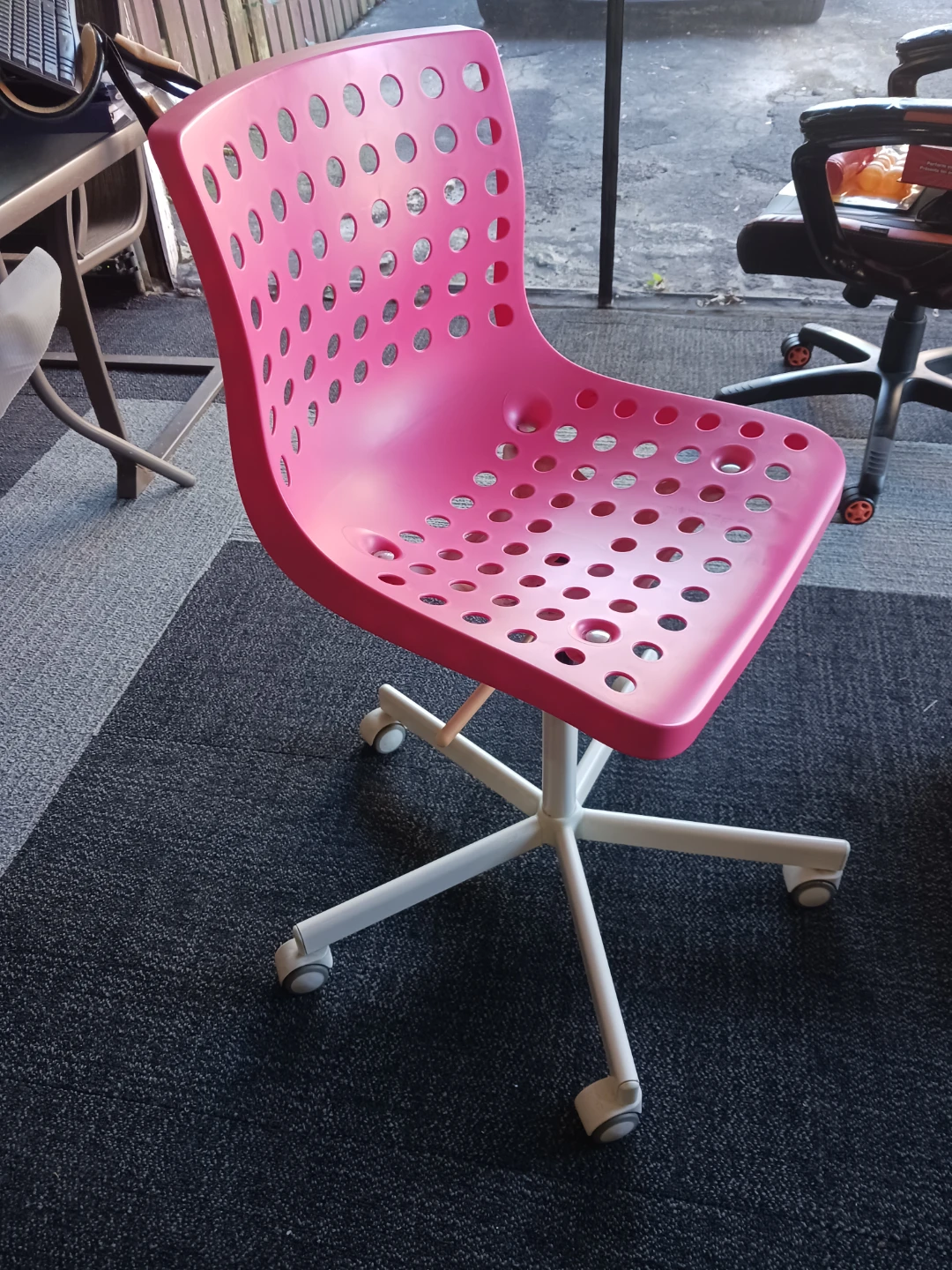 Pink Swivel Office Chair