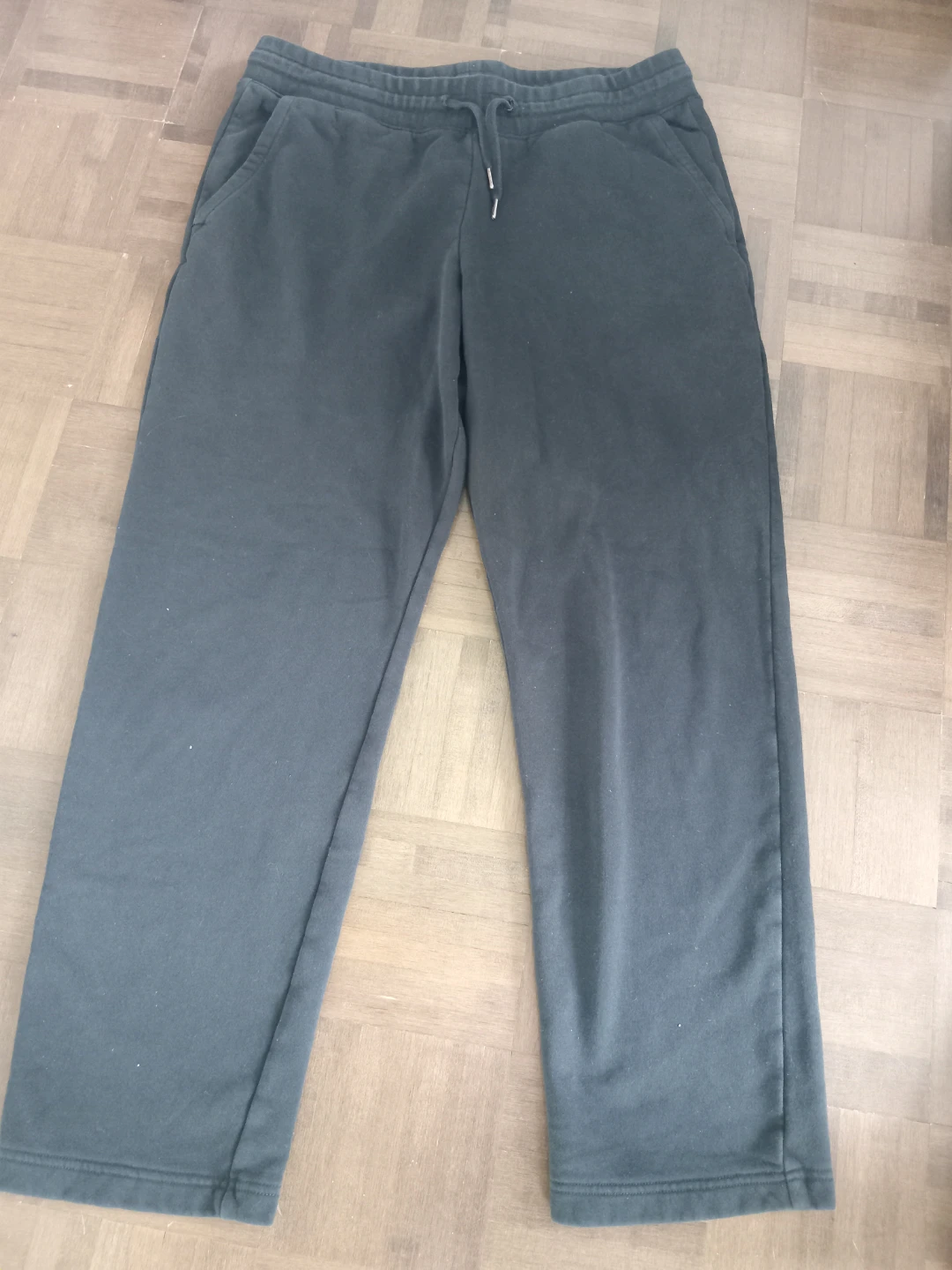Denver Hayes Black Sweatpants