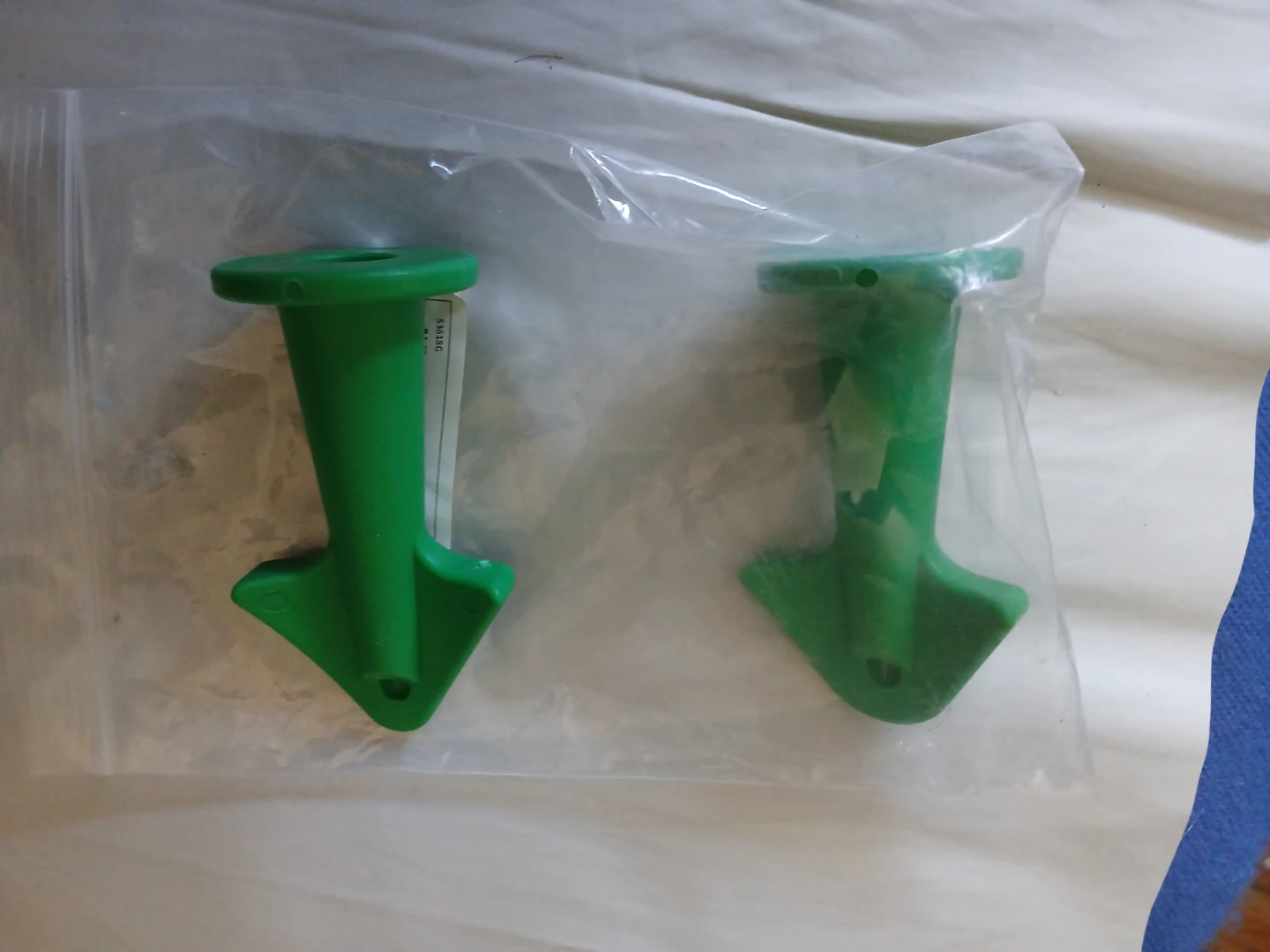 Caulking tool