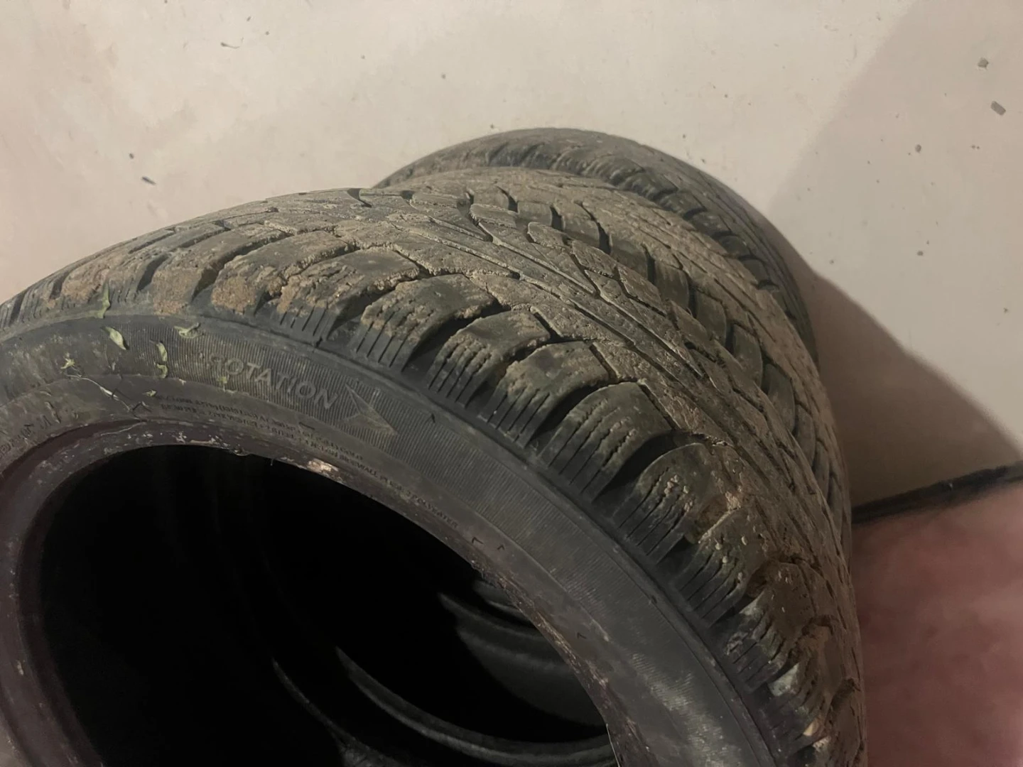 4 Winter Tires 235/50R18* . - photo 5