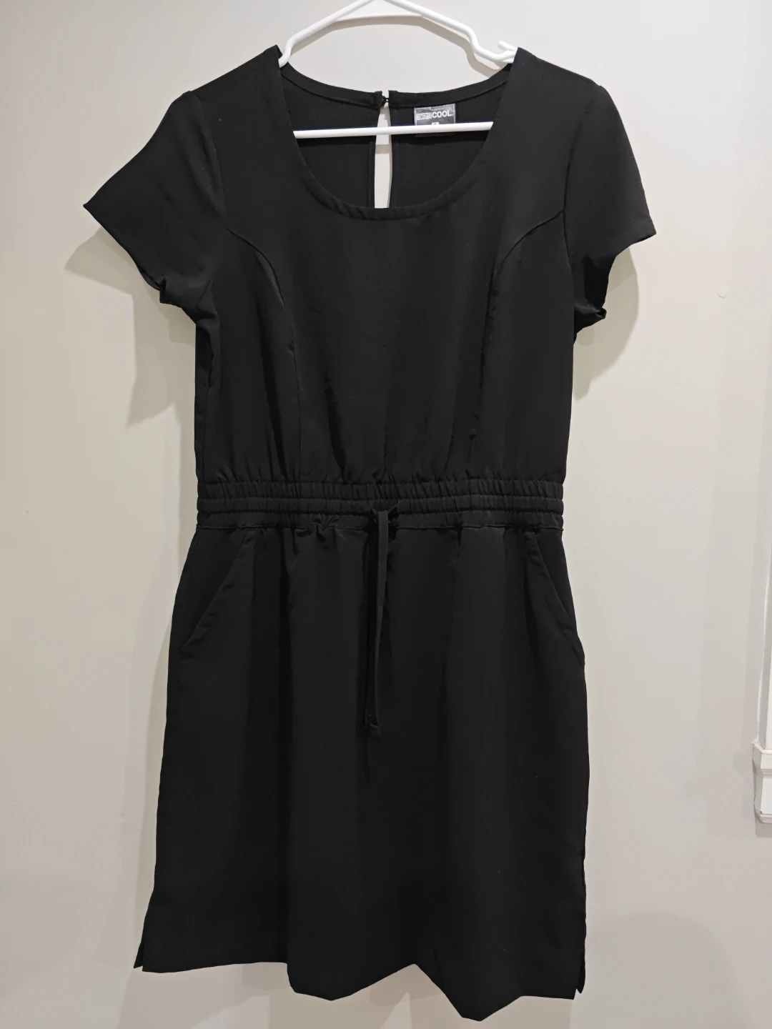32⁰Cool Travel Black Dress w/pockets