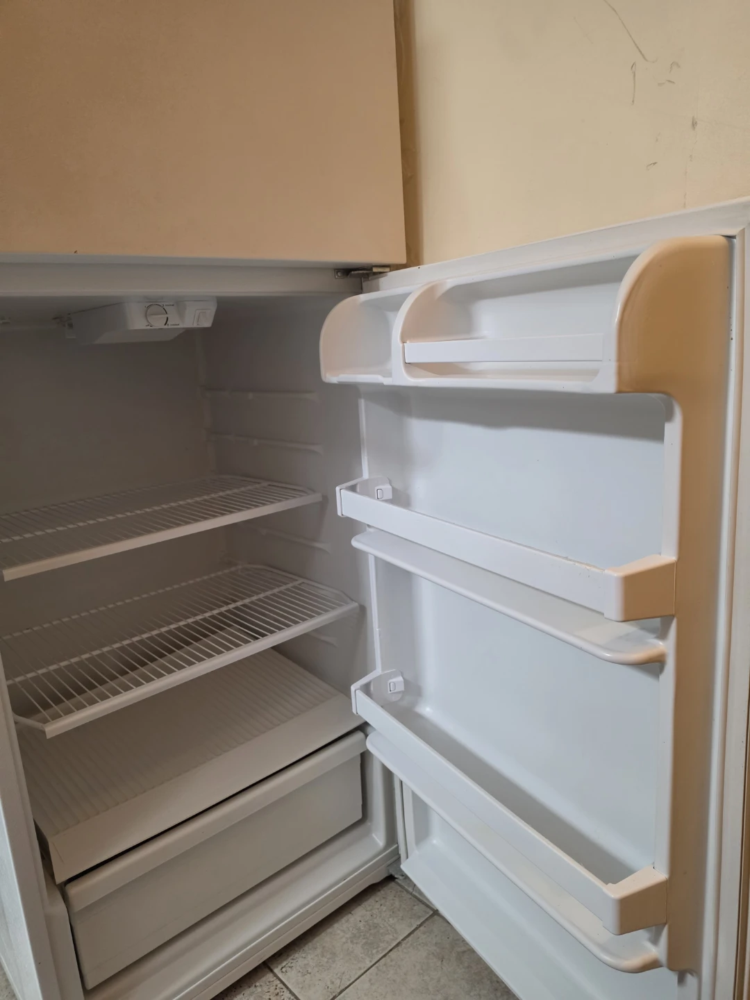 Estate Refrigerator - photo 2