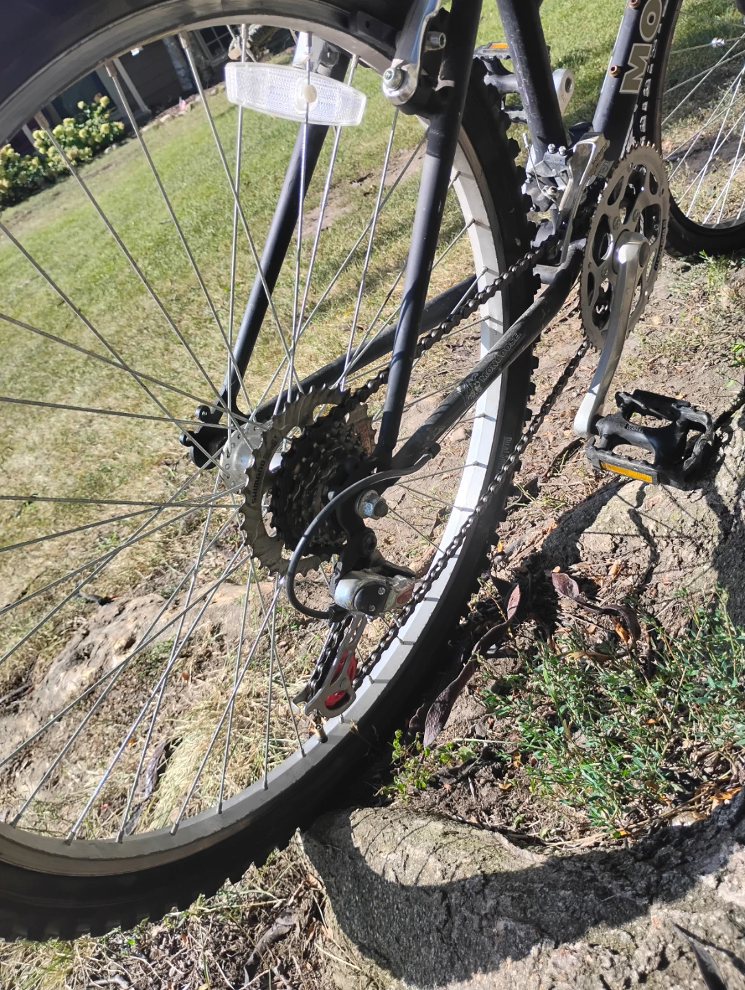 Mongoose Mountain Bike - photo 4