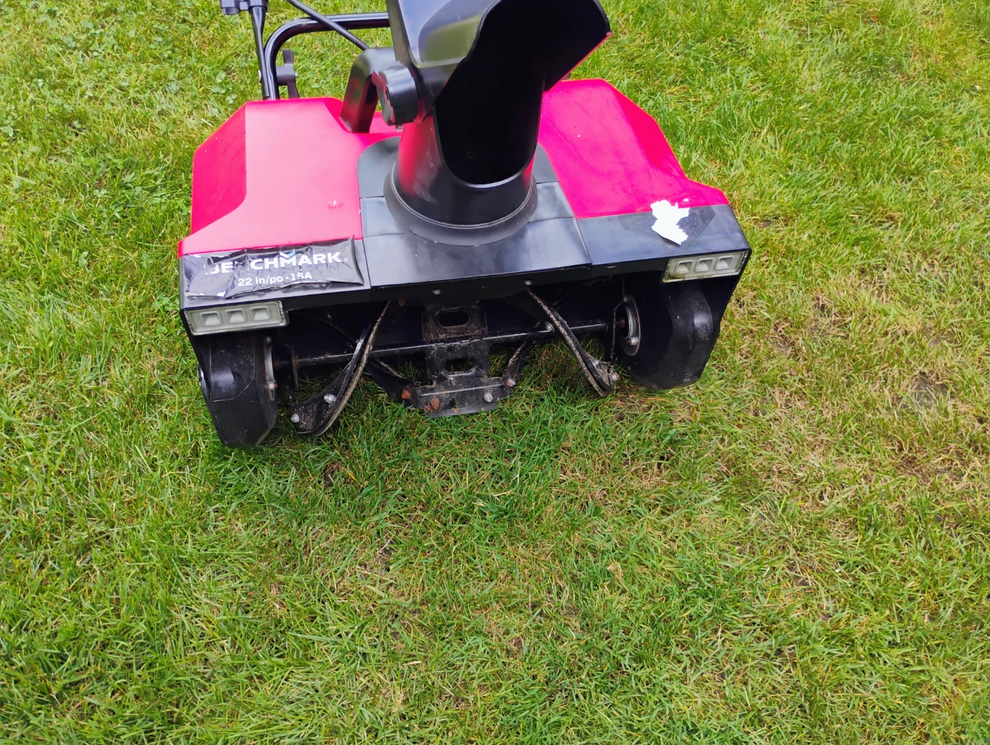 Benchmark 22" Electric Snowblower - photo 3