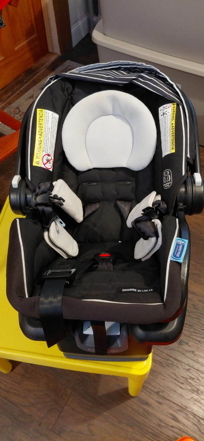 Graco SnugRide 35 Lite LX Infant Car Seat