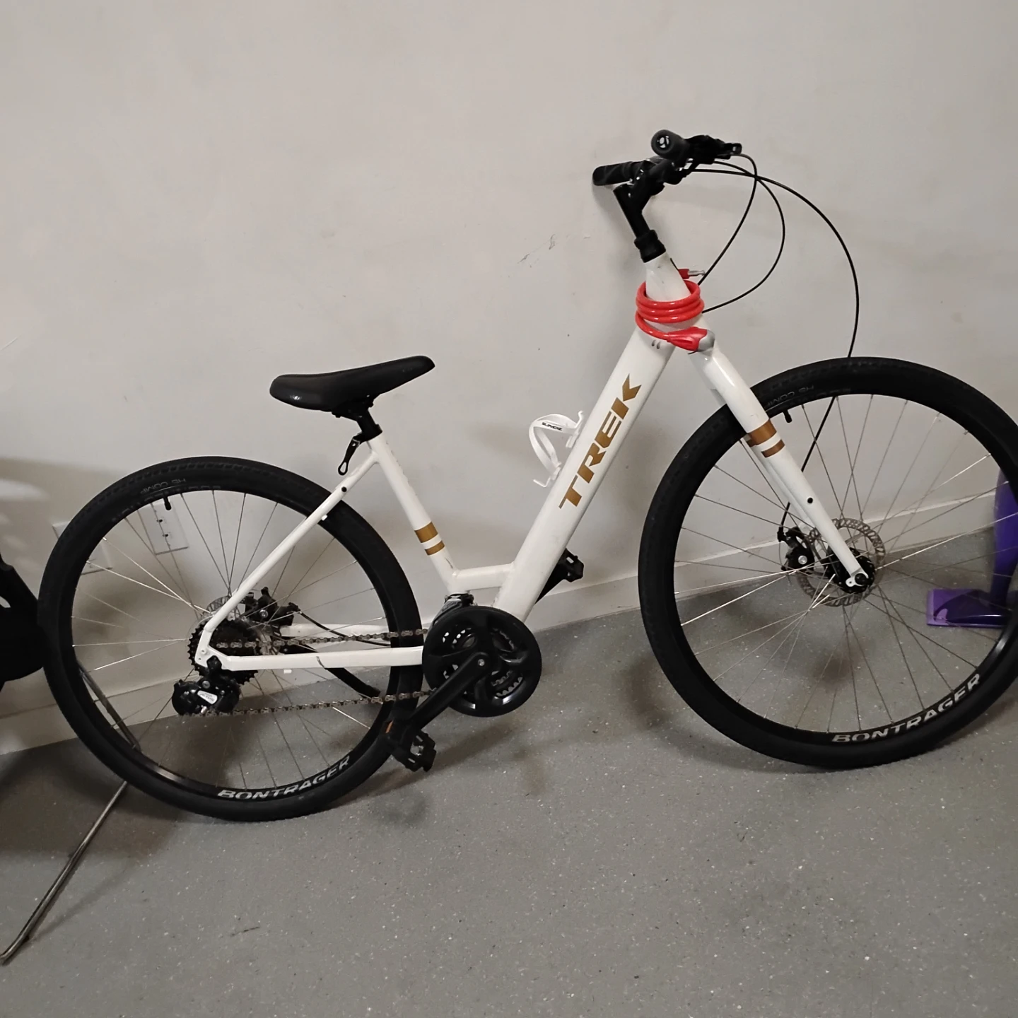 Trek Hybrid Bike - photo 2