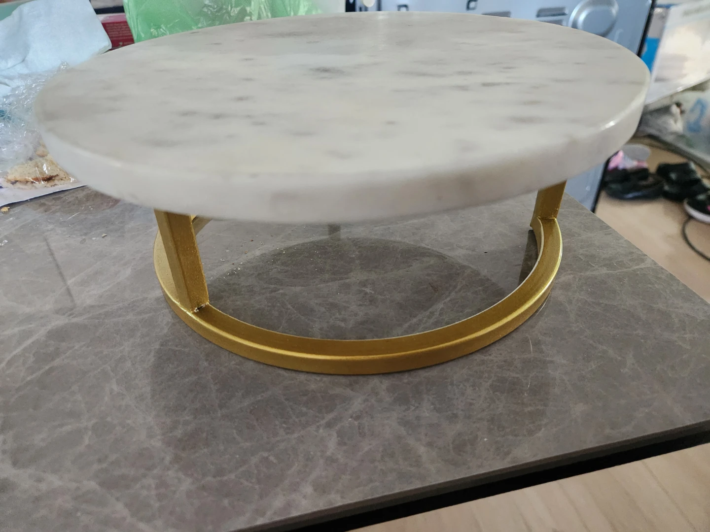 Marble and Gold Metal Display Stand - photo 3