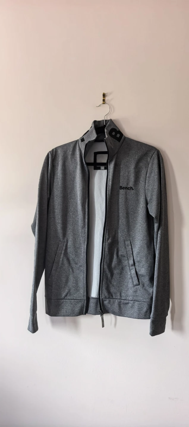 New Bench Zip-Up Jacket