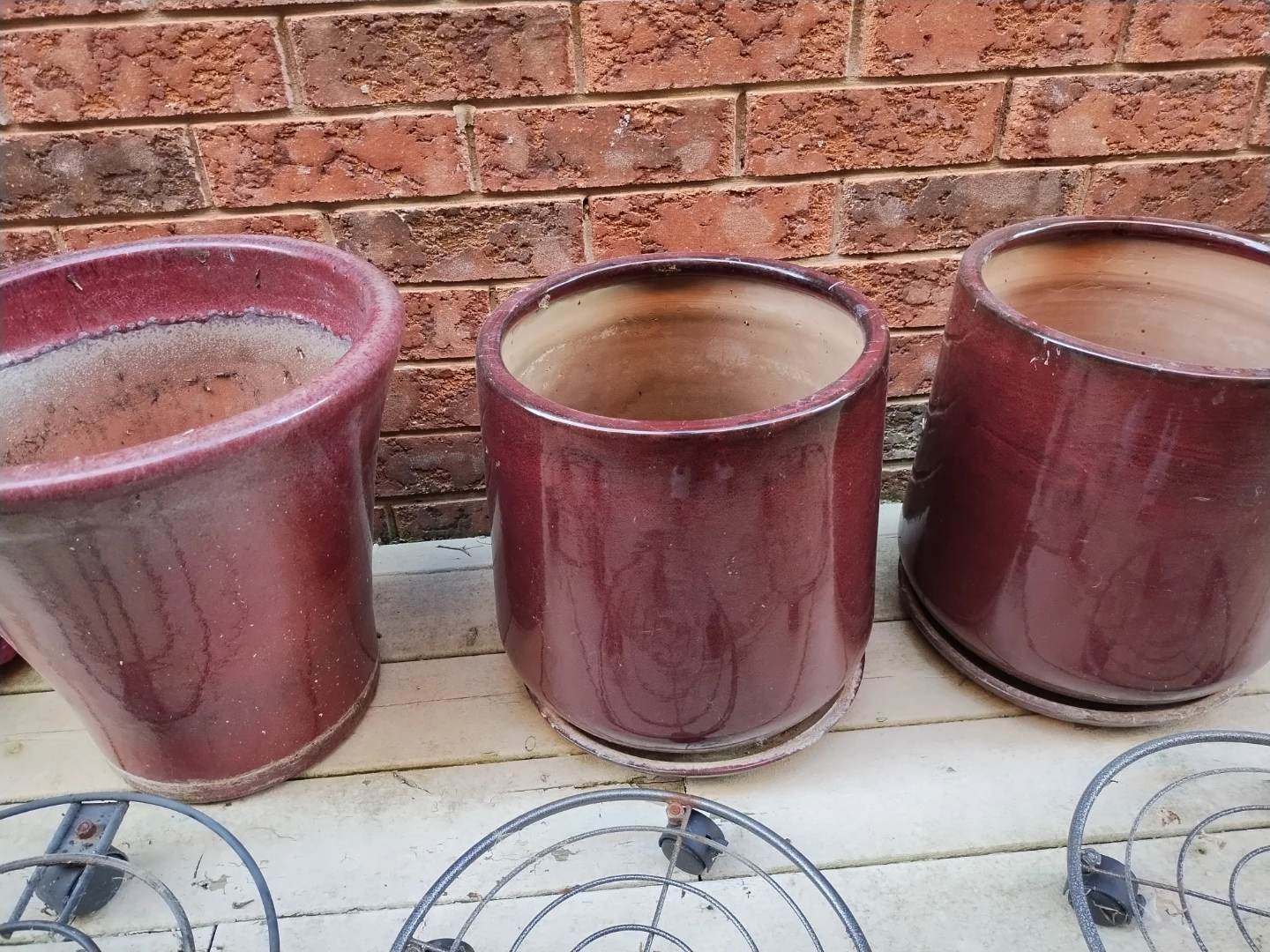Ceramic pots