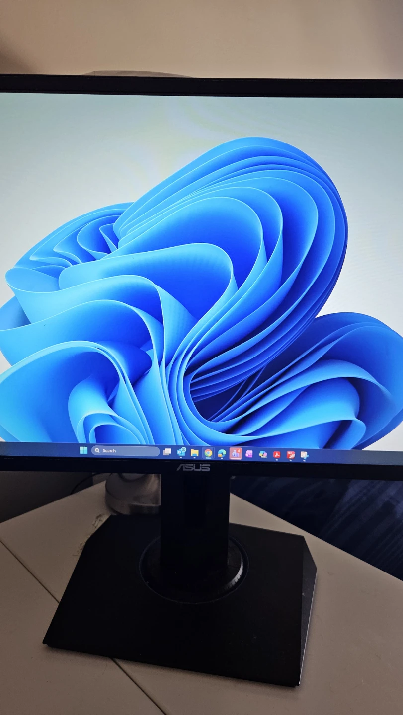 ASUS VG245H 24-inch LCD Monitor - photo 2