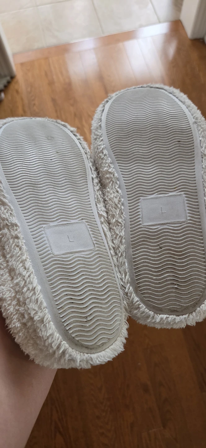 Smiley Face Plush Slippers - photo 2