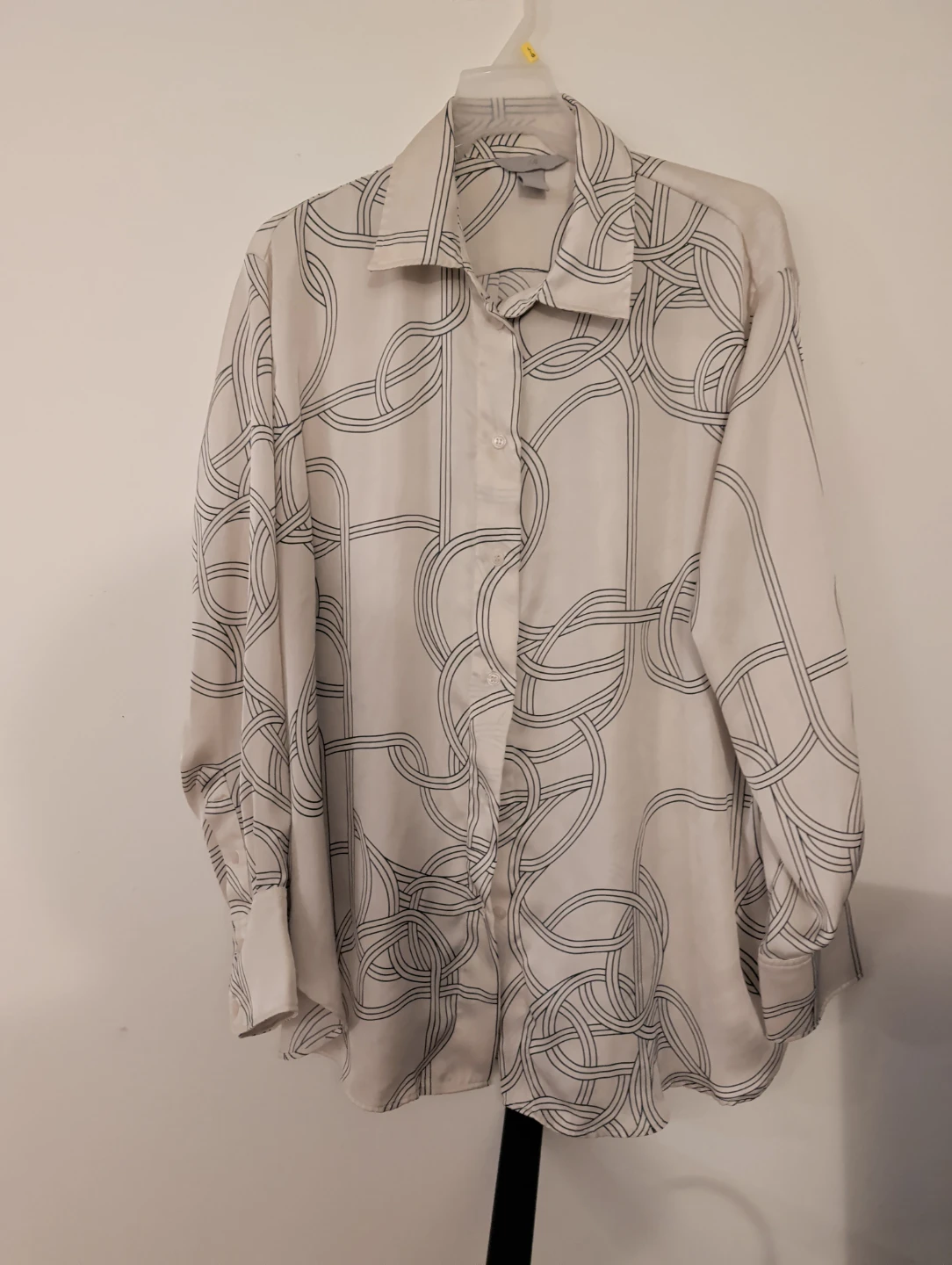 H&M Patterned Long Sleeve Shirt Size Large