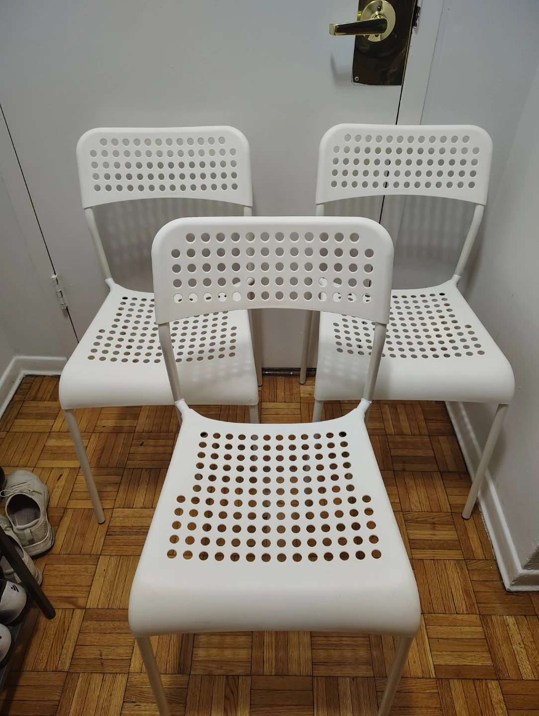 3 SANDSBERG Chairs - White
