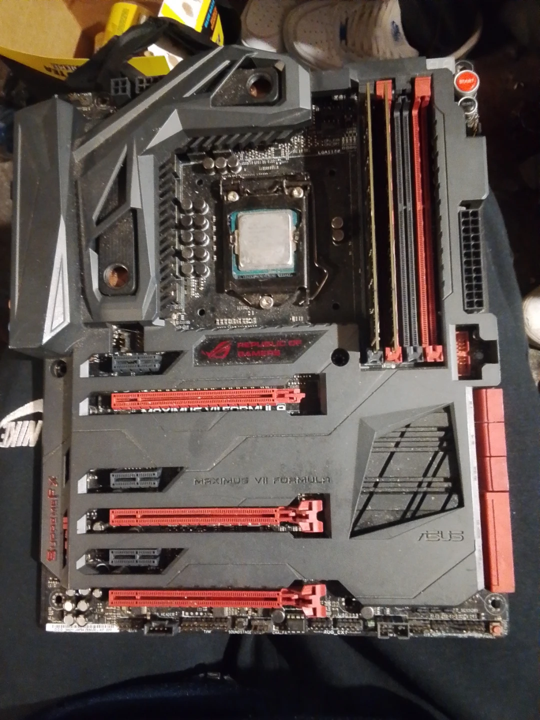 ASUS Republic of Gamers Maximus VII Formula Motherboard