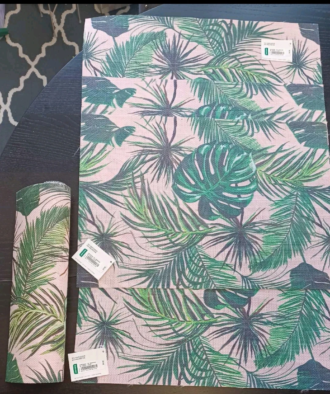 Tropical Leaf Print Table Runner and Four Placemats - photo 2