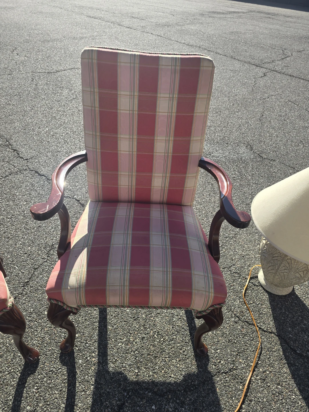 2 Antique chairs and a lamp - photo 3