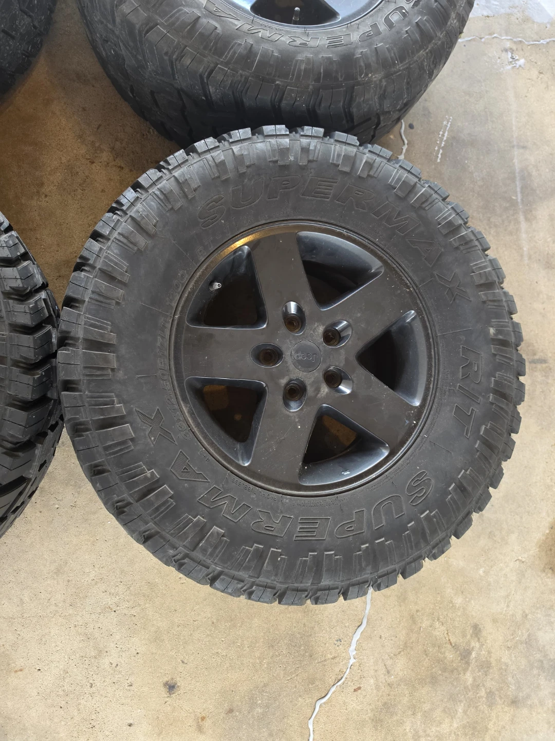 (5) 17 inch Jeep rims wheels 5x5 5x127 on 33x12.5R17 tires - photo 5