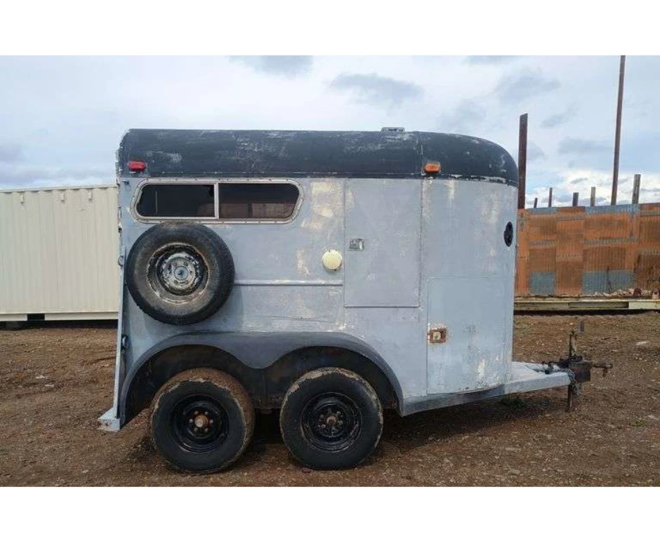 1983 WW 6x10 Galvanized Horse Trailer