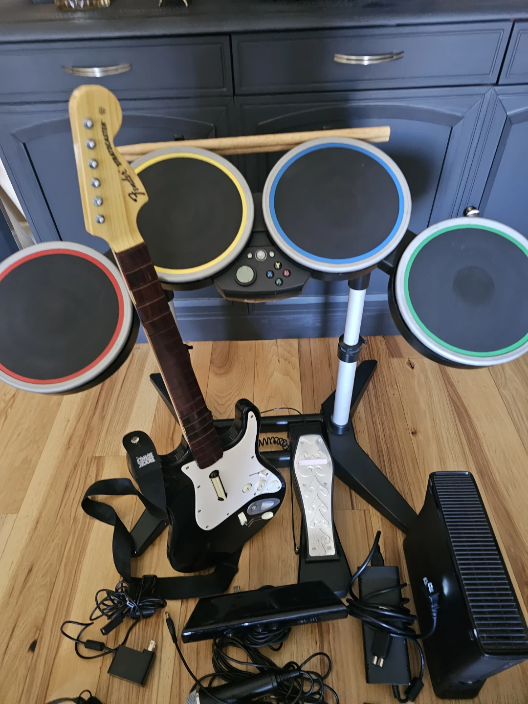 Xbox 360 Bundle with Rock Band Instruments and Accessories - photo 4