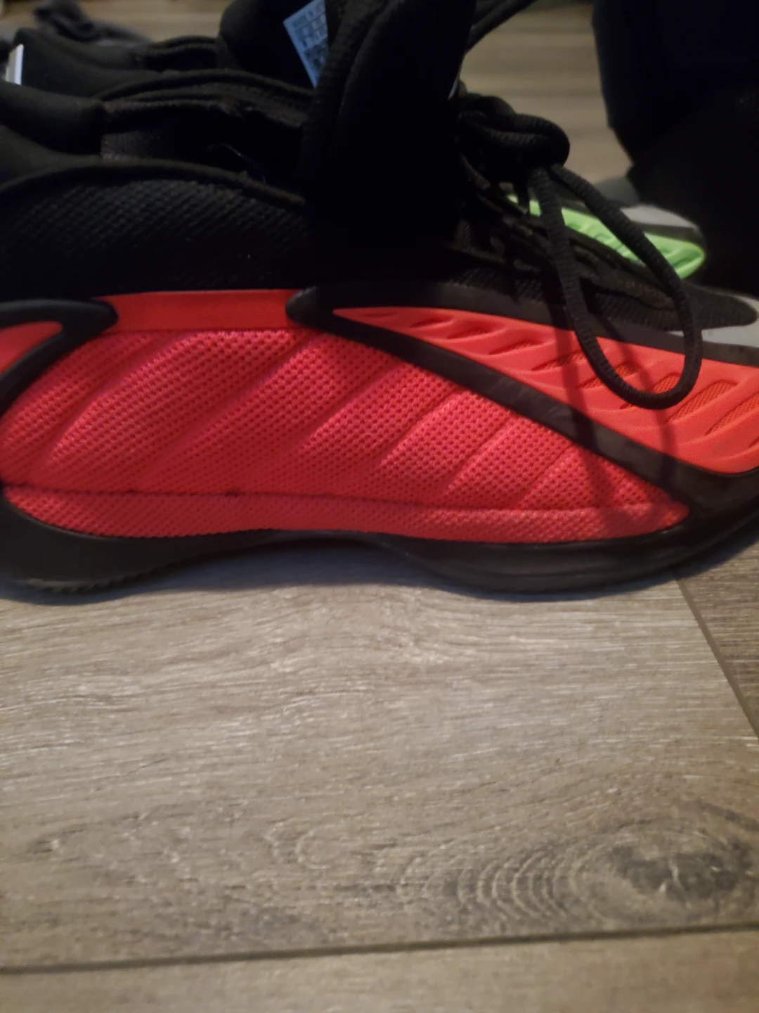Adidas Basketball Shoes size 8 men's slightly used. - photo 2