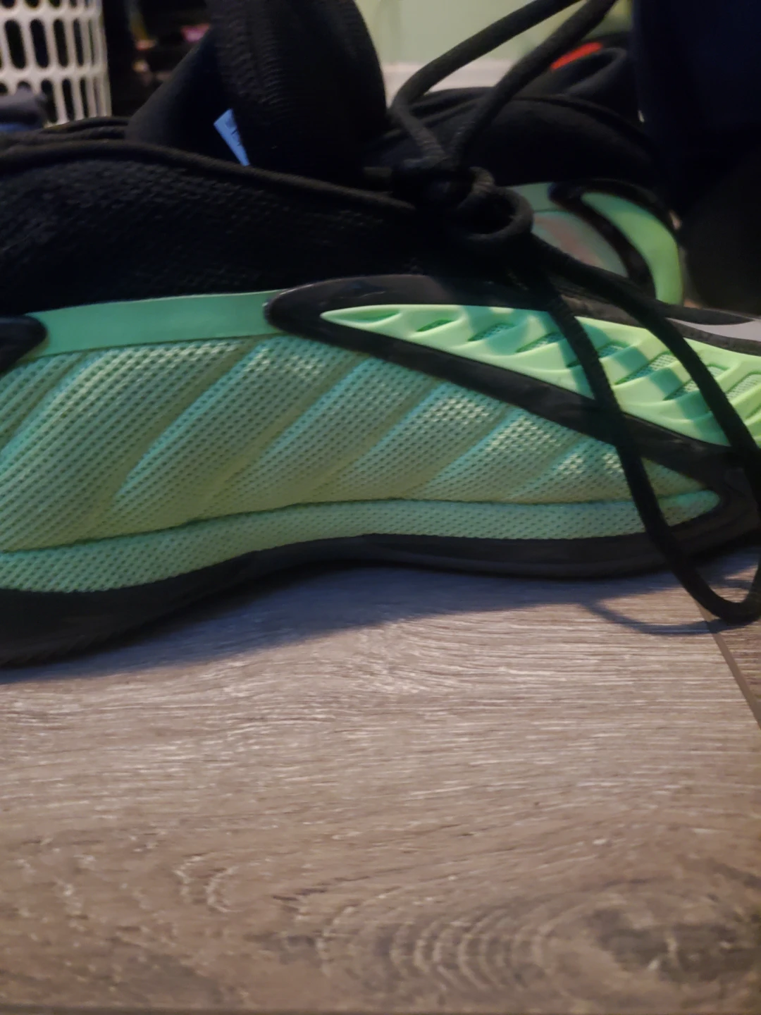 Adidas Basketball Shoes size 8 men's slightly used. - photo 3